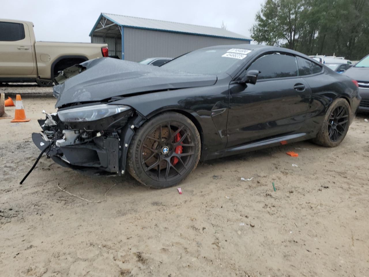 2023 BMW M8