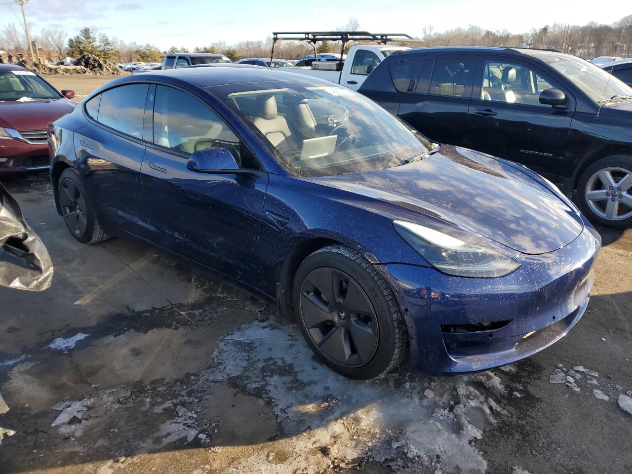 2022 TESLA MODEL 3 - Image 4