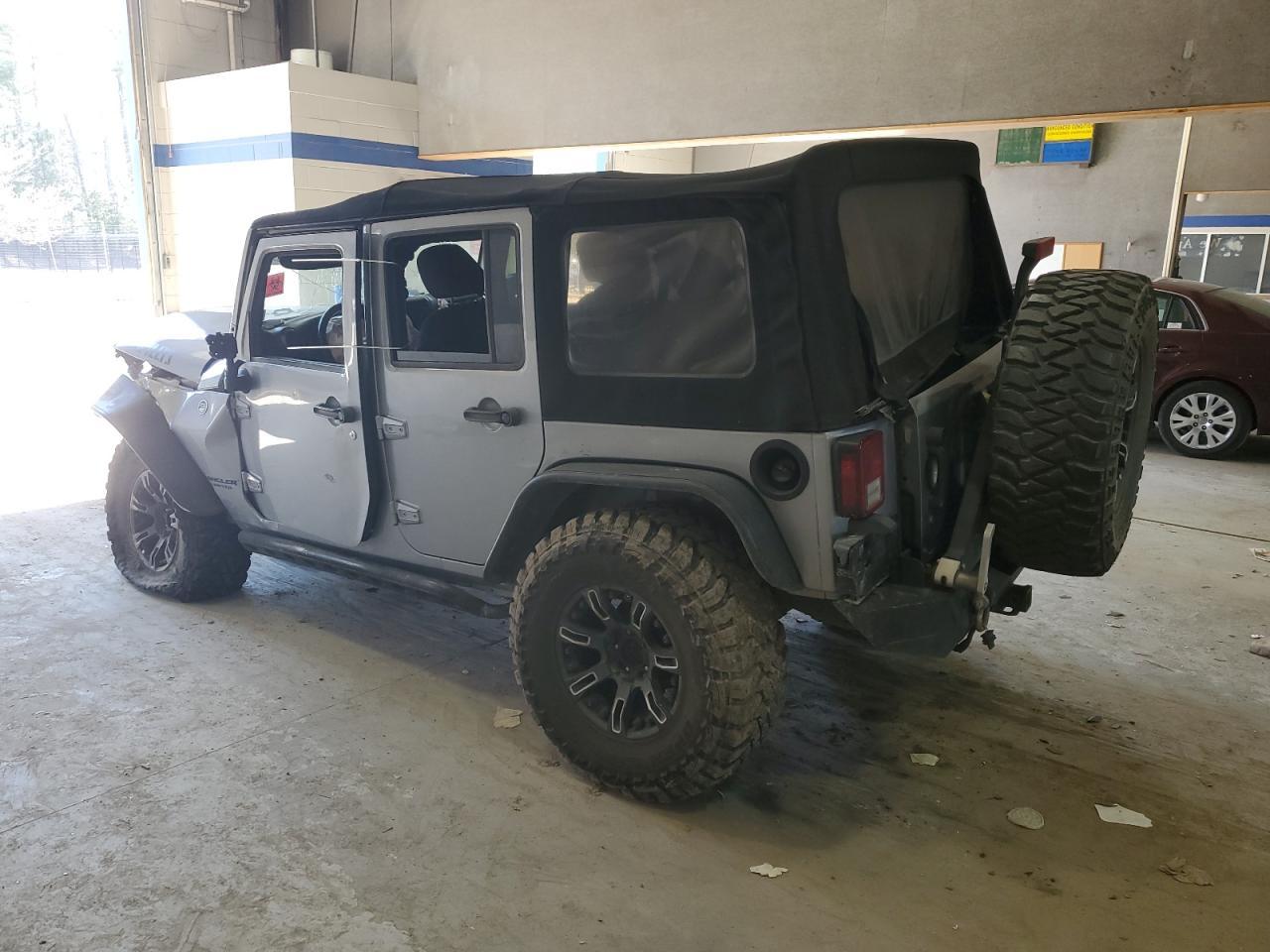 2017 JEEP WRANGLER U - Image 2