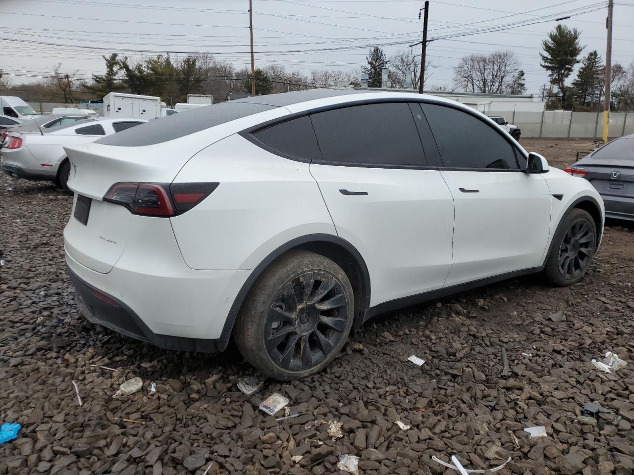 2022 TESLA MODEL Y - Image 3
