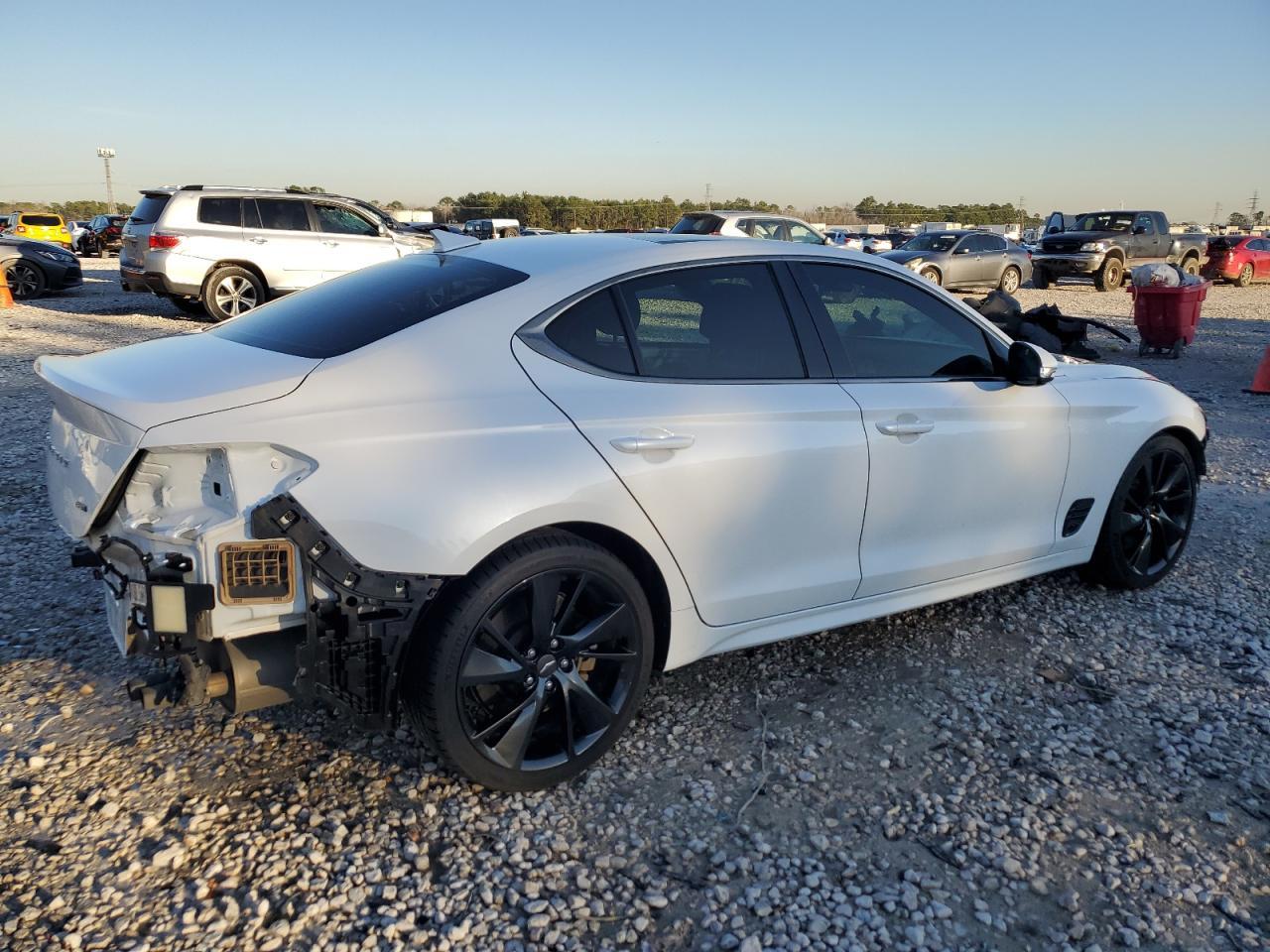 2022 GENESIS G70 BASE - Фото 3