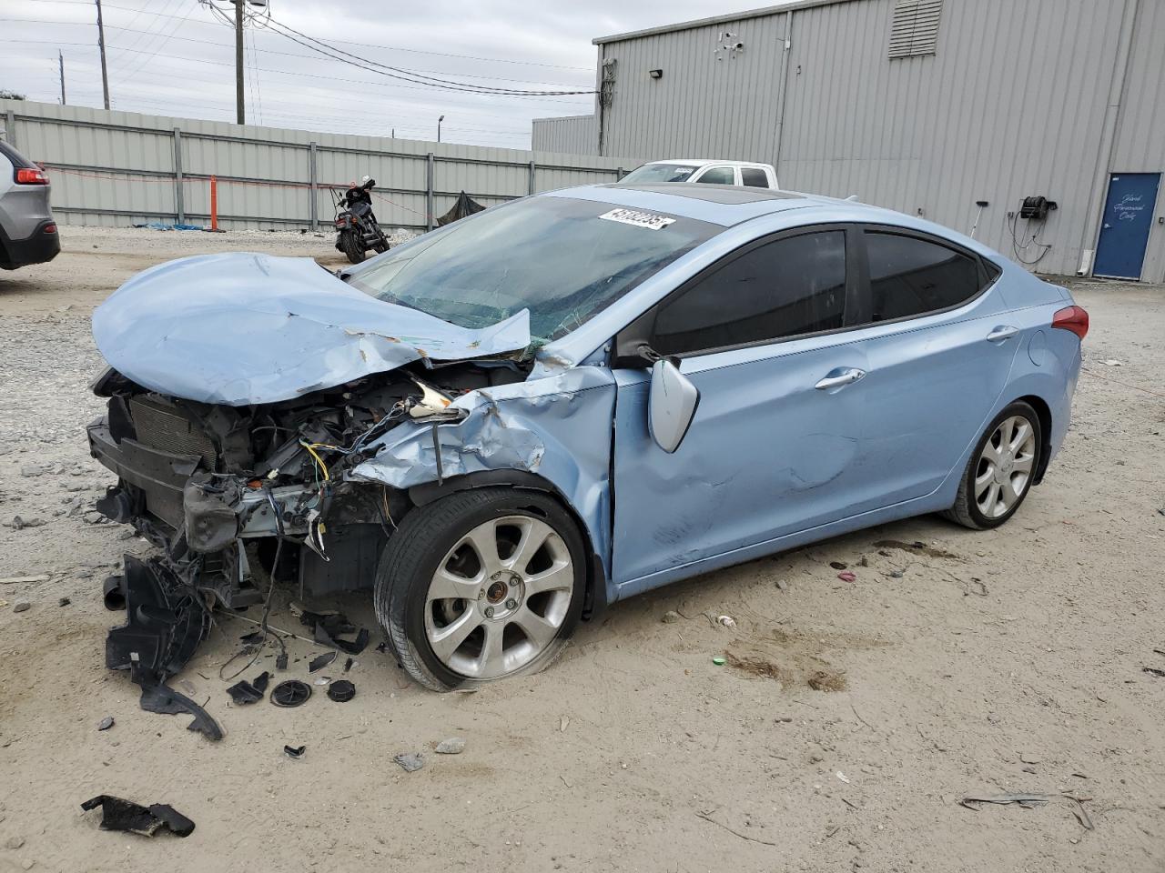 2013 HYUNDAI ELANTRA GL