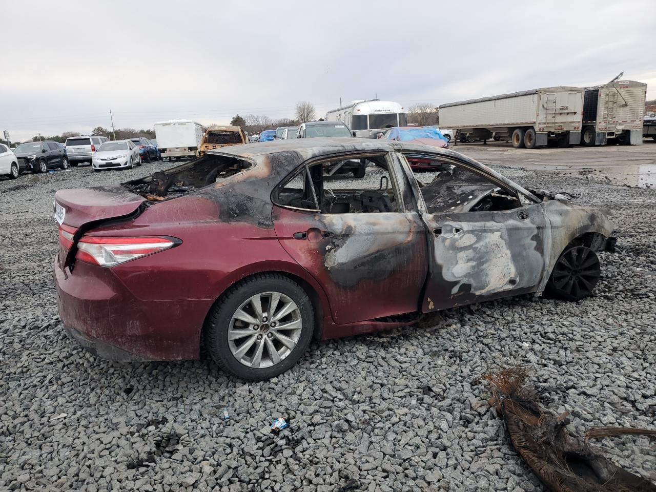 2018 TOYOTA CAMRY L - Image 3