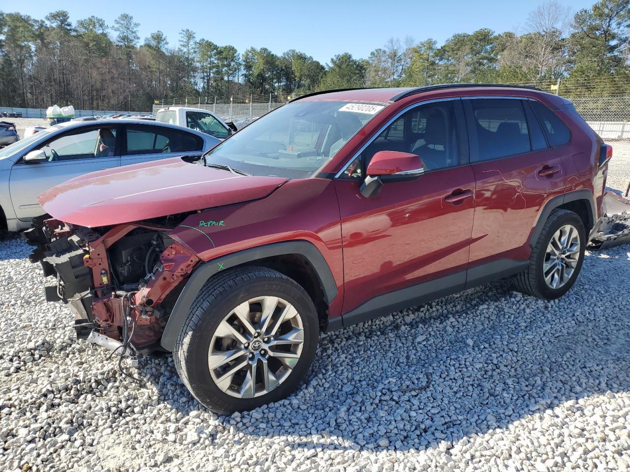 2019 TOYOTA RAV4 XLE P