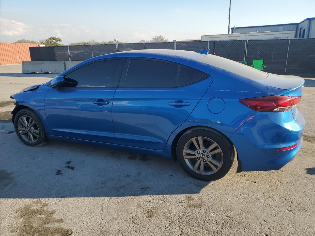 2017 HYUNDAI ELANTRA SE - Image 2