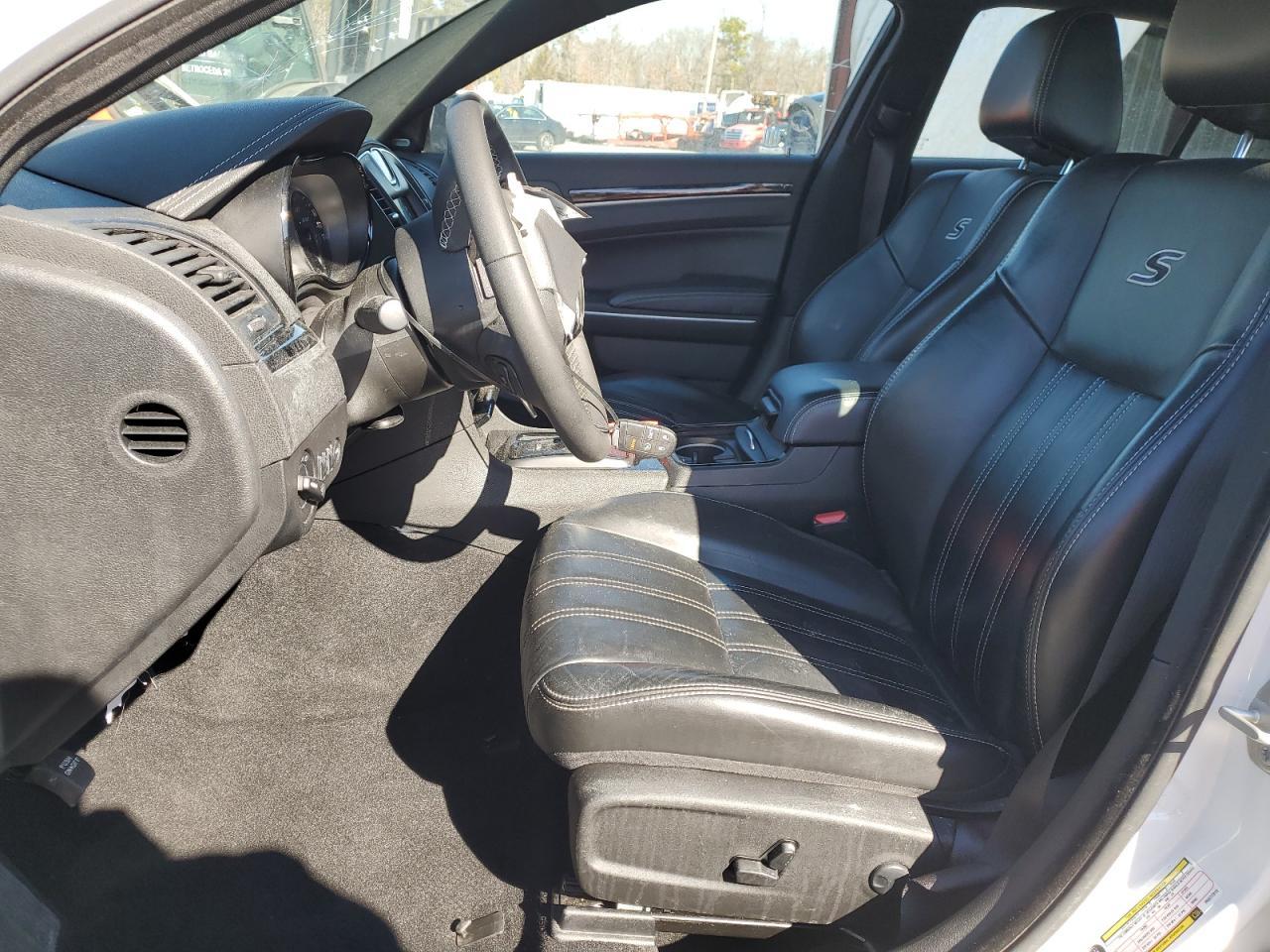 2023 CHRYSLER 300 S - Image 7