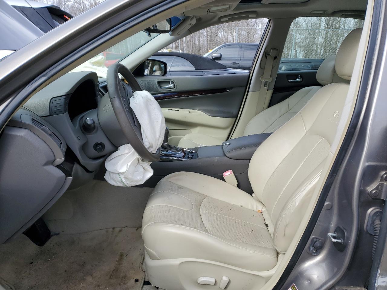 2011 INFINITI G37 - Фото 7