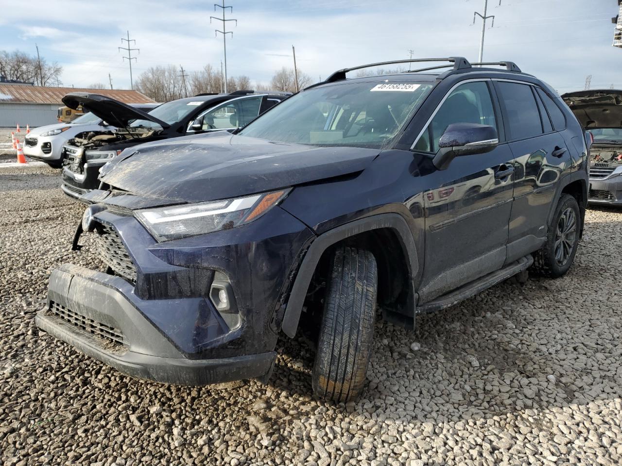 2024 TOYOTA RAV4 XLE P