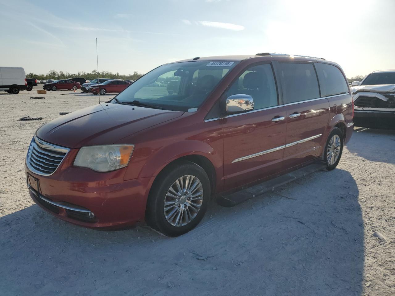 2011 CHRYSLER TOWN & COU car image