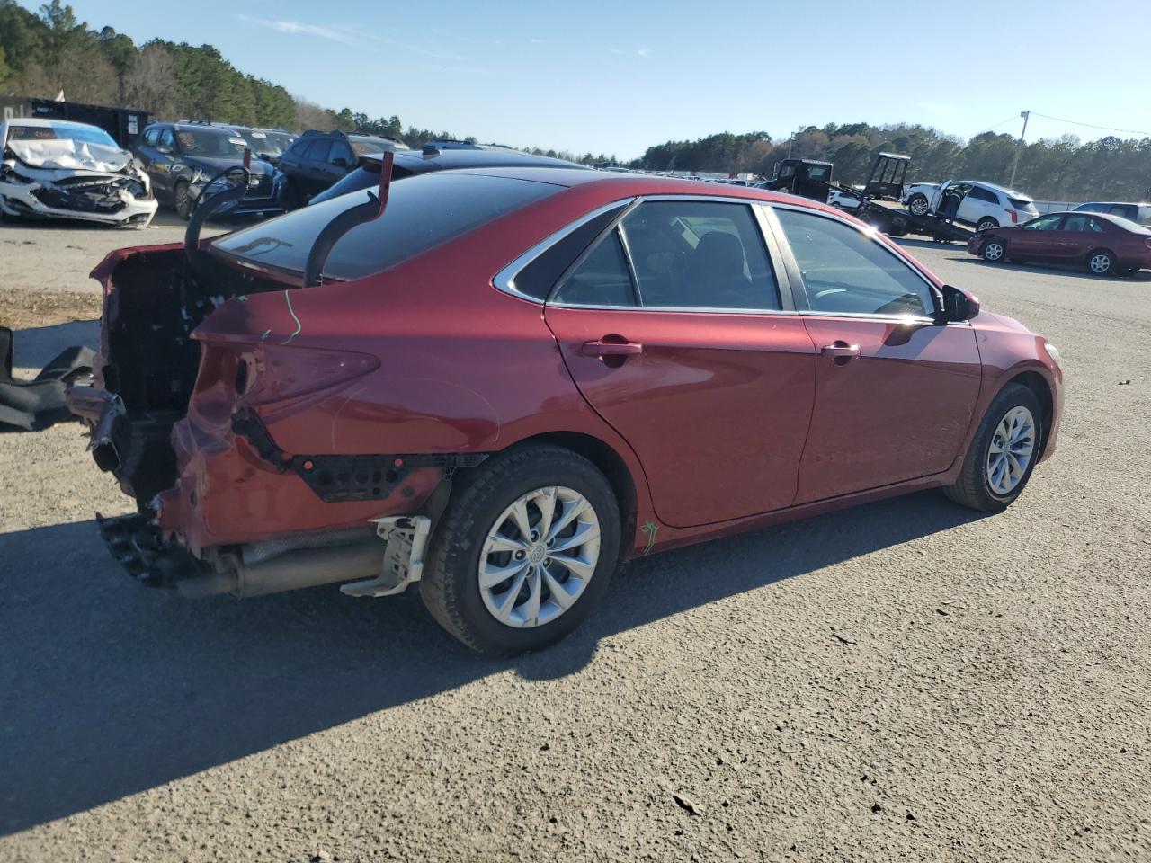 2017 TOYOTA CAMRY LE - Фото 3
