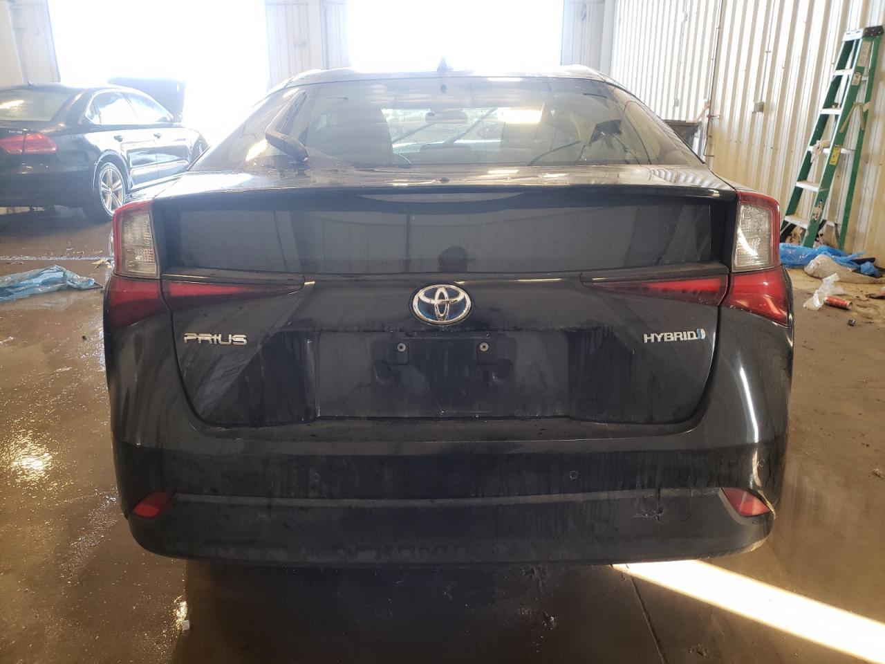 2019 TOYOTA PRIUS - Image 6