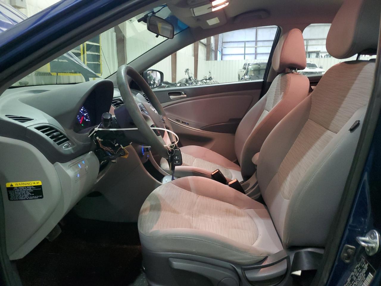 2015 HYUNDAI ACCENT GLS - Фото 7