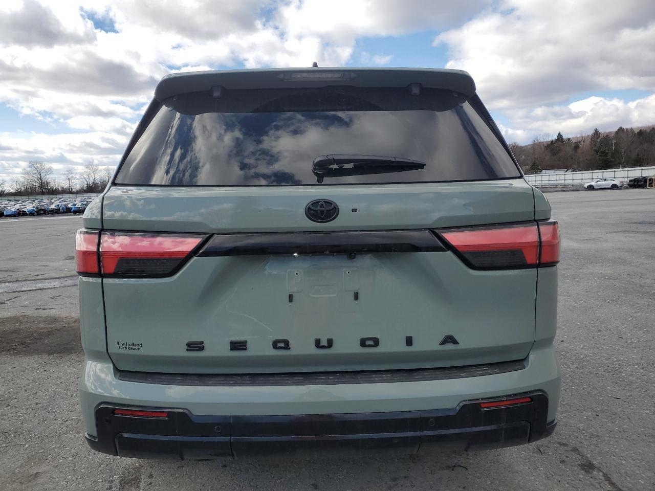 2024 TOYOTA SEQUOIA SR - Image 6