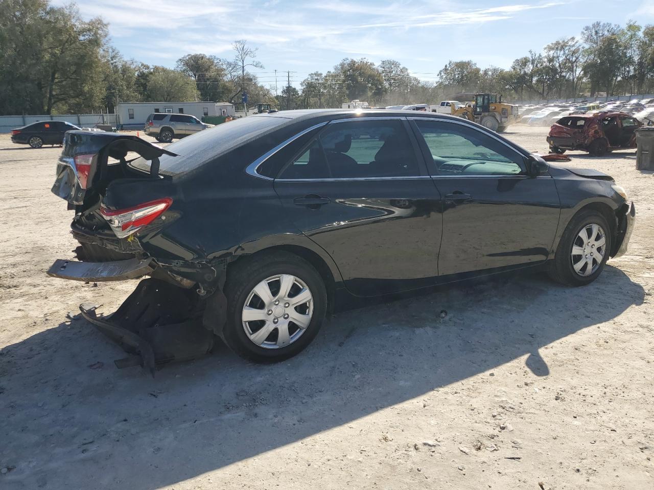 2016 TOYOTA CAMRY LE - Фото 3