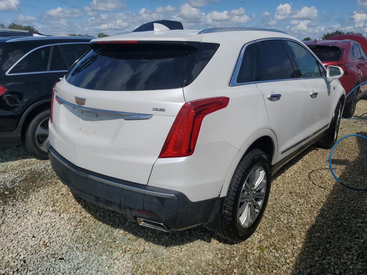 2019 CADILLAC XT5 LUXURY - Image 3