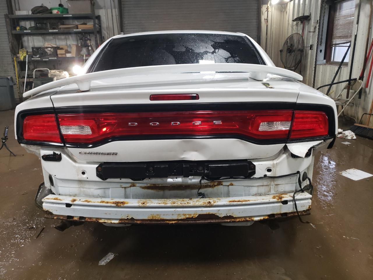2014 DODGE CHARGER SE - Фото 6