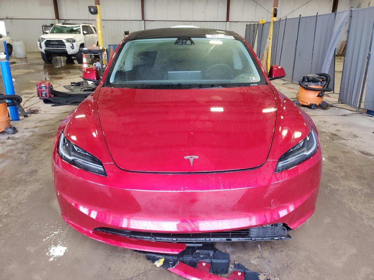 2024 TESLA MODEL 3 - Фото 5