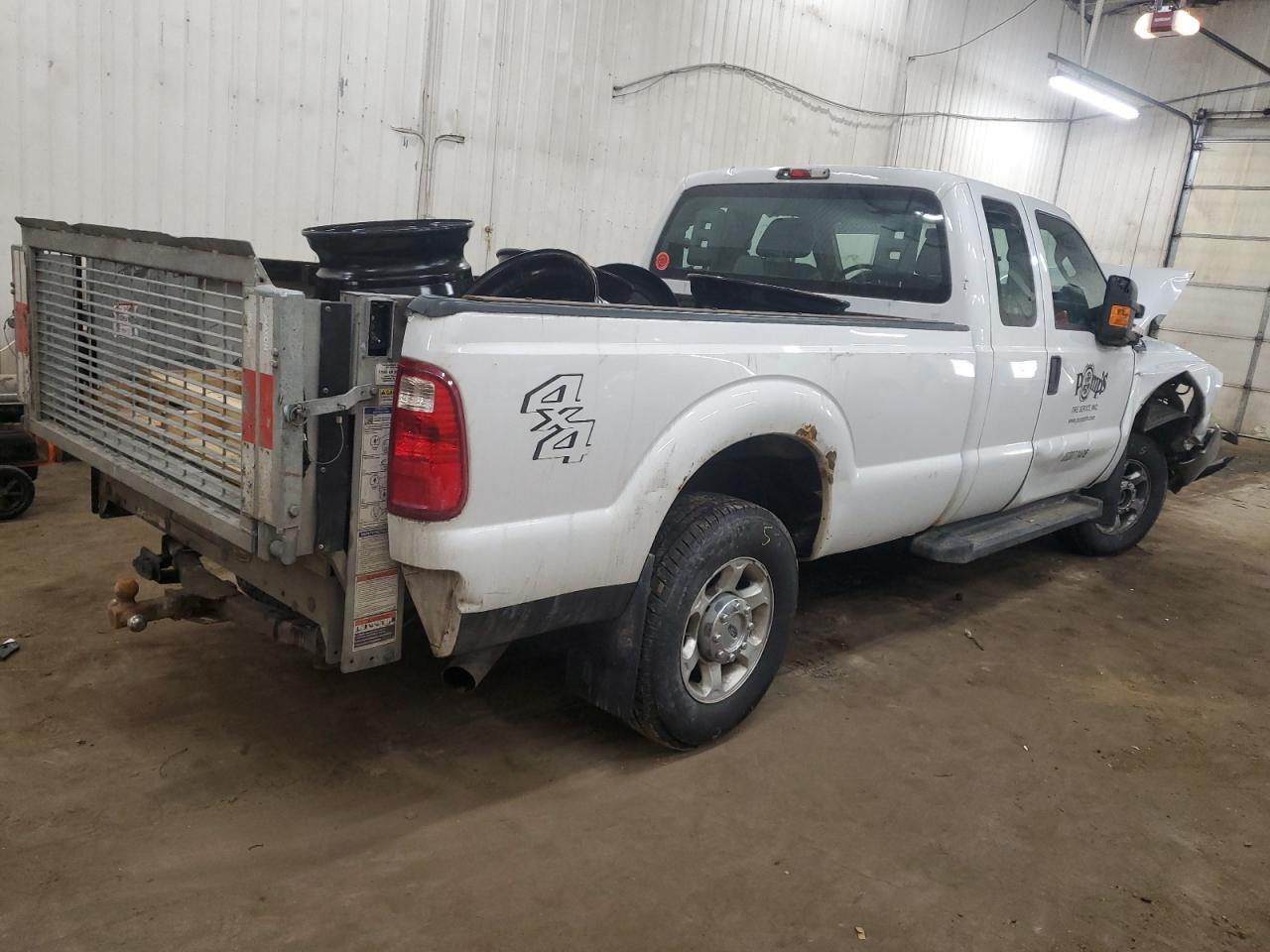 2016 FORD F250 SUPER - Фото 3