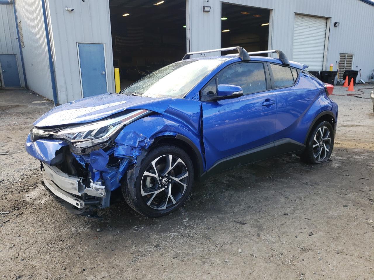 2021 TOYOTA C-HR XLE