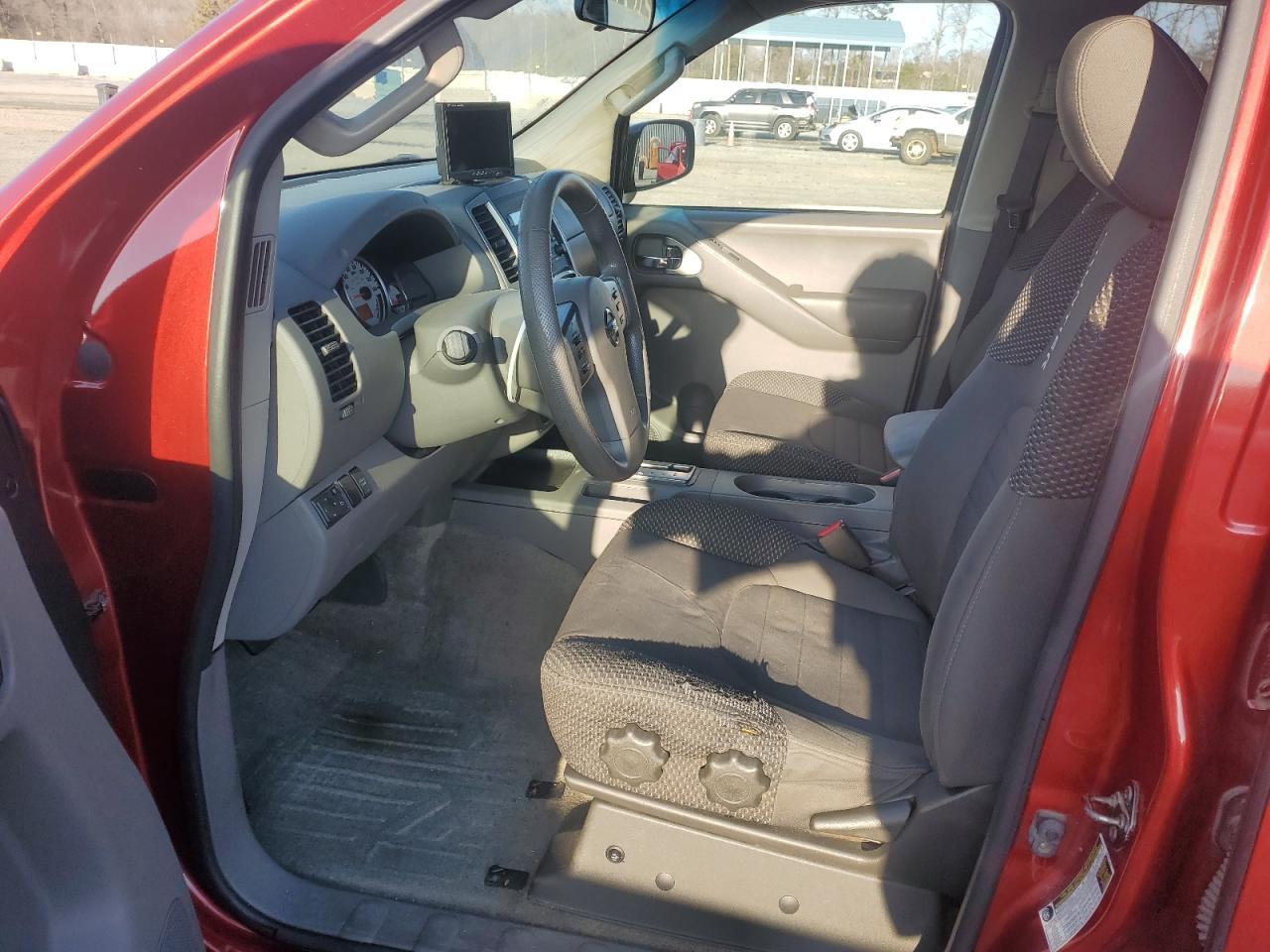 2012 NISSAN FRONTIER S - Фото 7