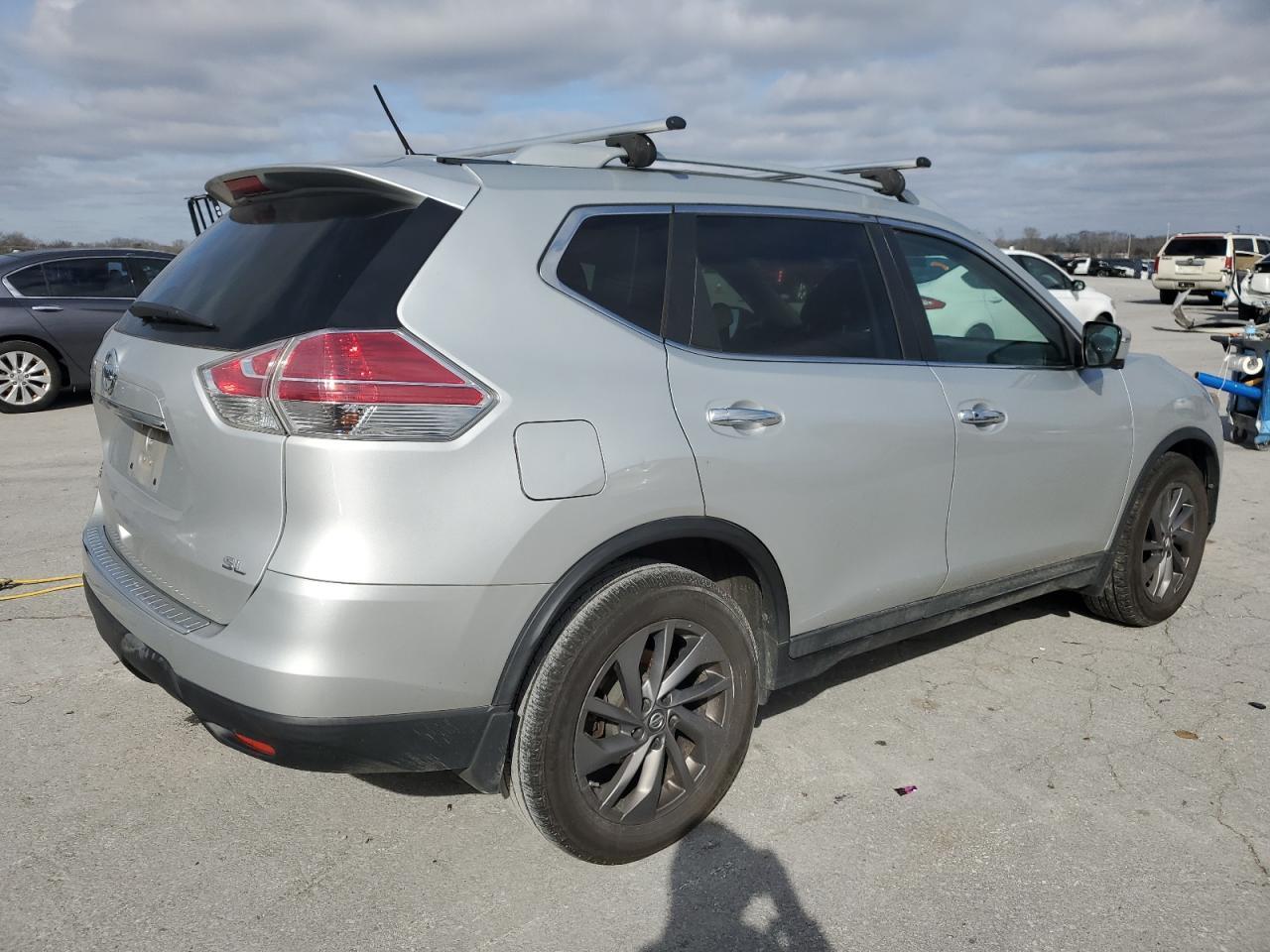 2016 NISSAN ROGUE S - Фото 3