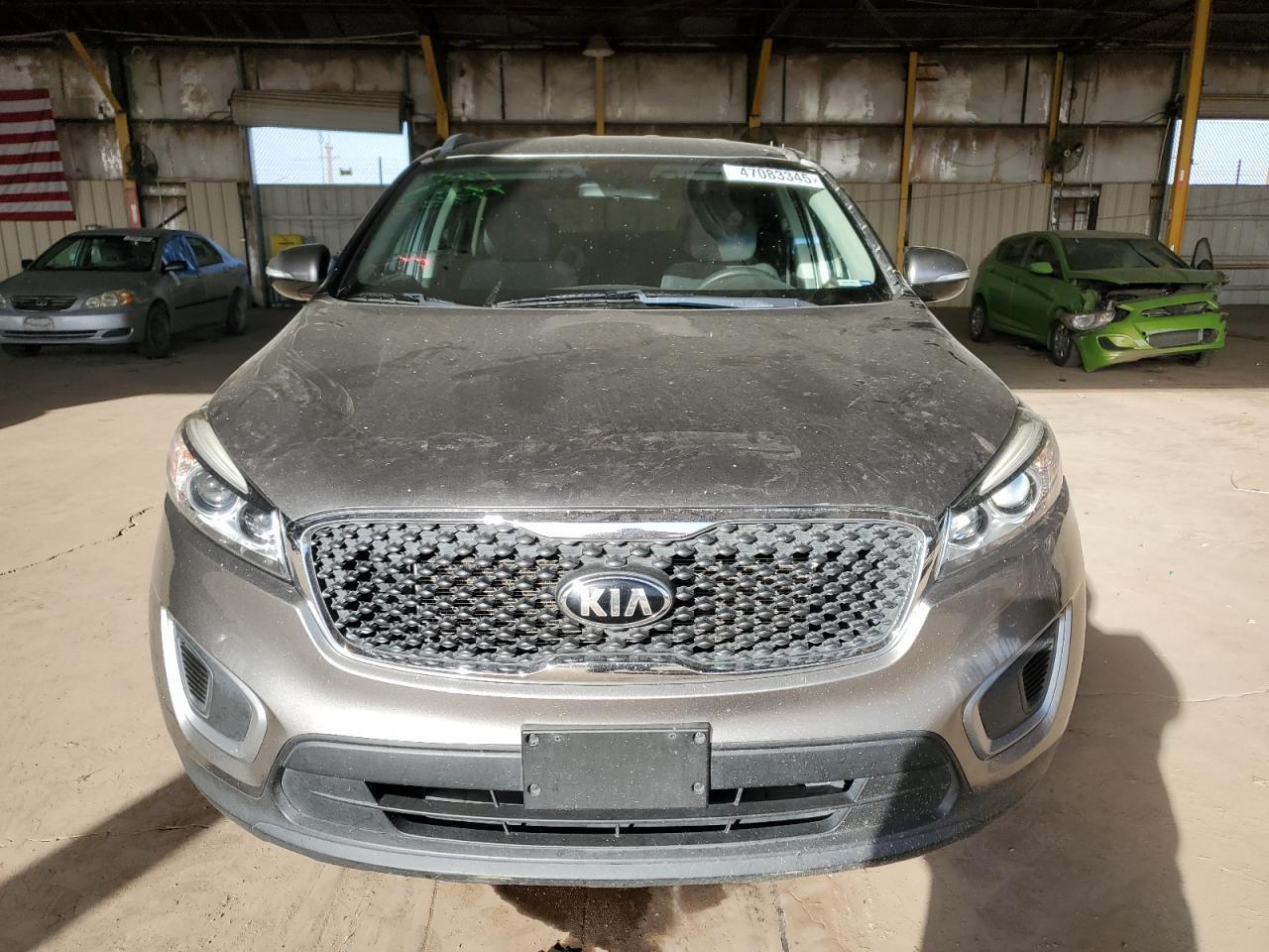2016 KIA SORENTO LX - Image 5