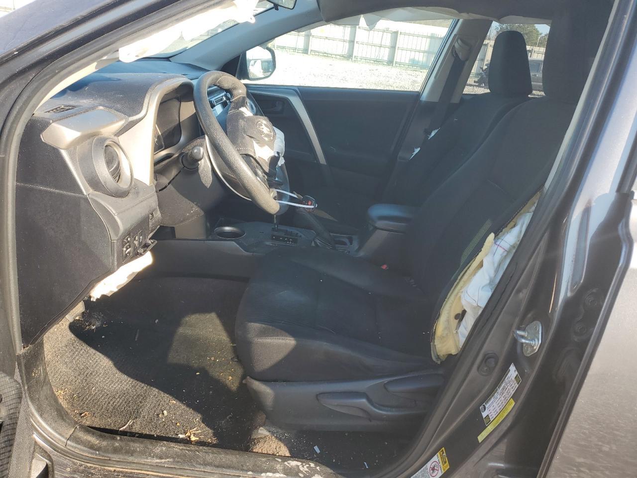 2015 TOYOTA RAV4 LE - Image 7