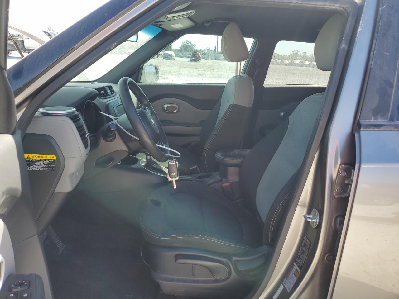 2016 KIA SOUL + - Image 7