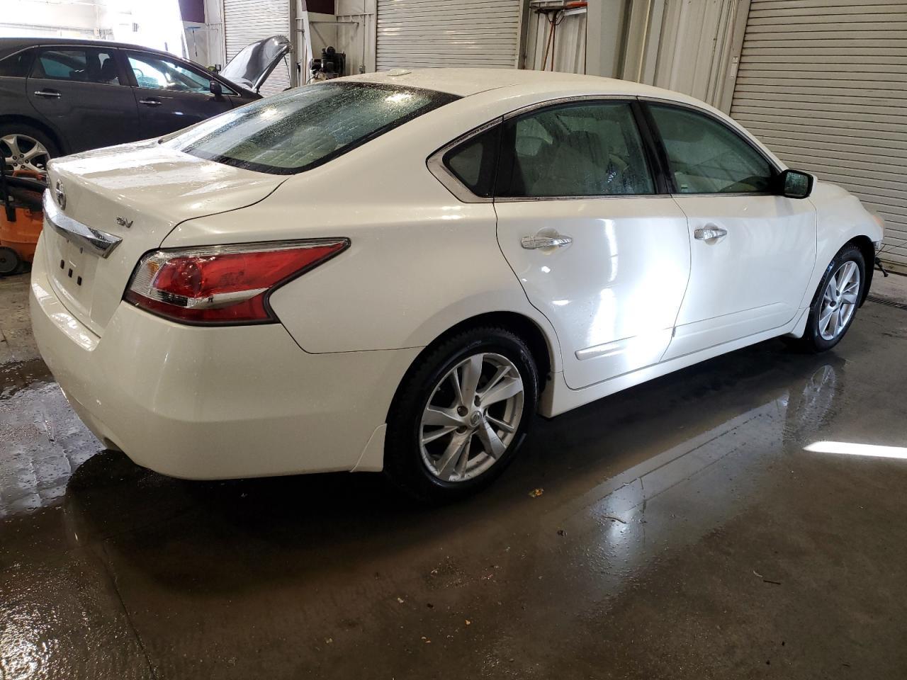 2015 NISSAN ALTIMA 2.5 - Фото 3