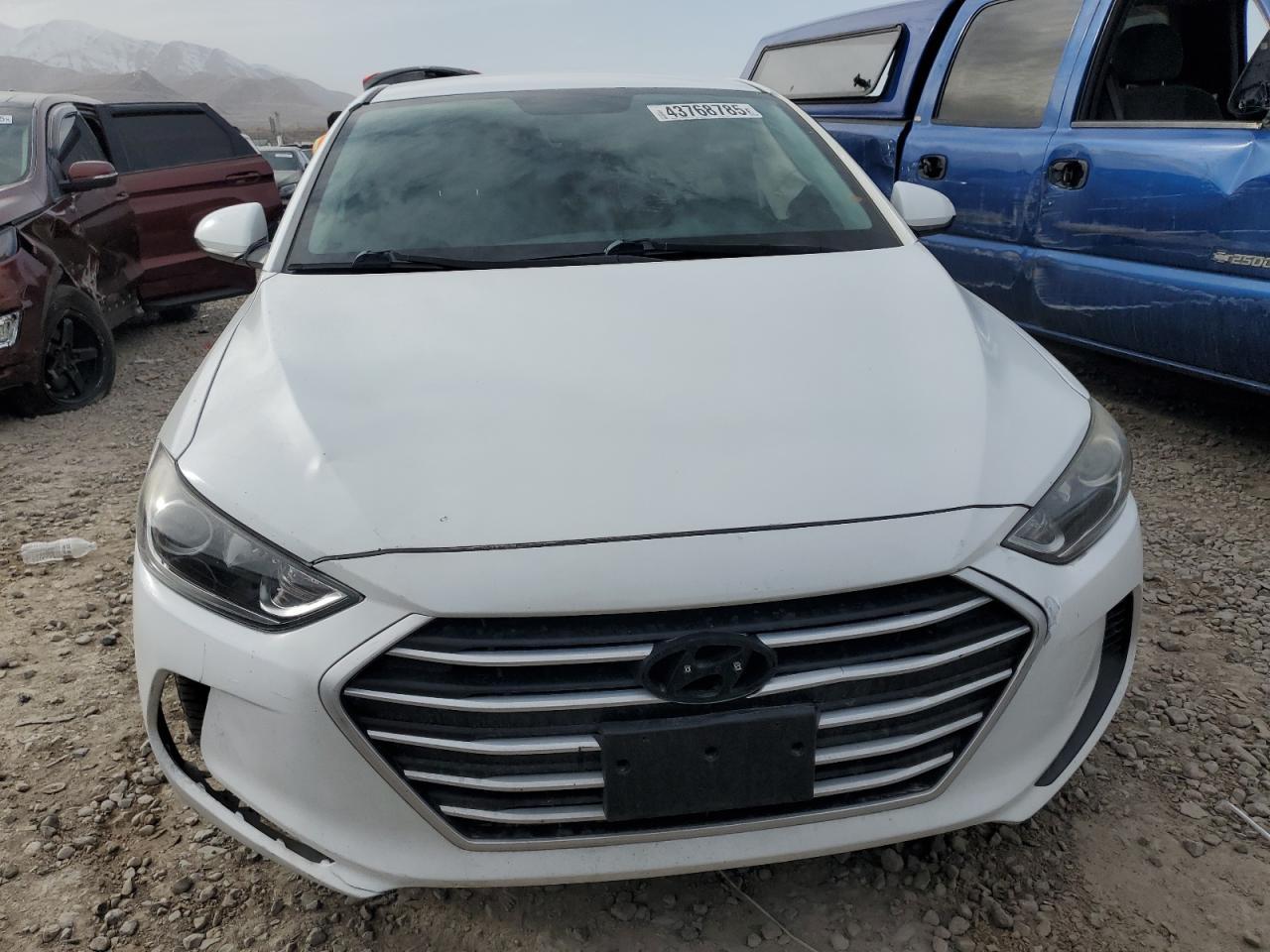 2018 HYUNDAI ELANTRA SE - Image 5
