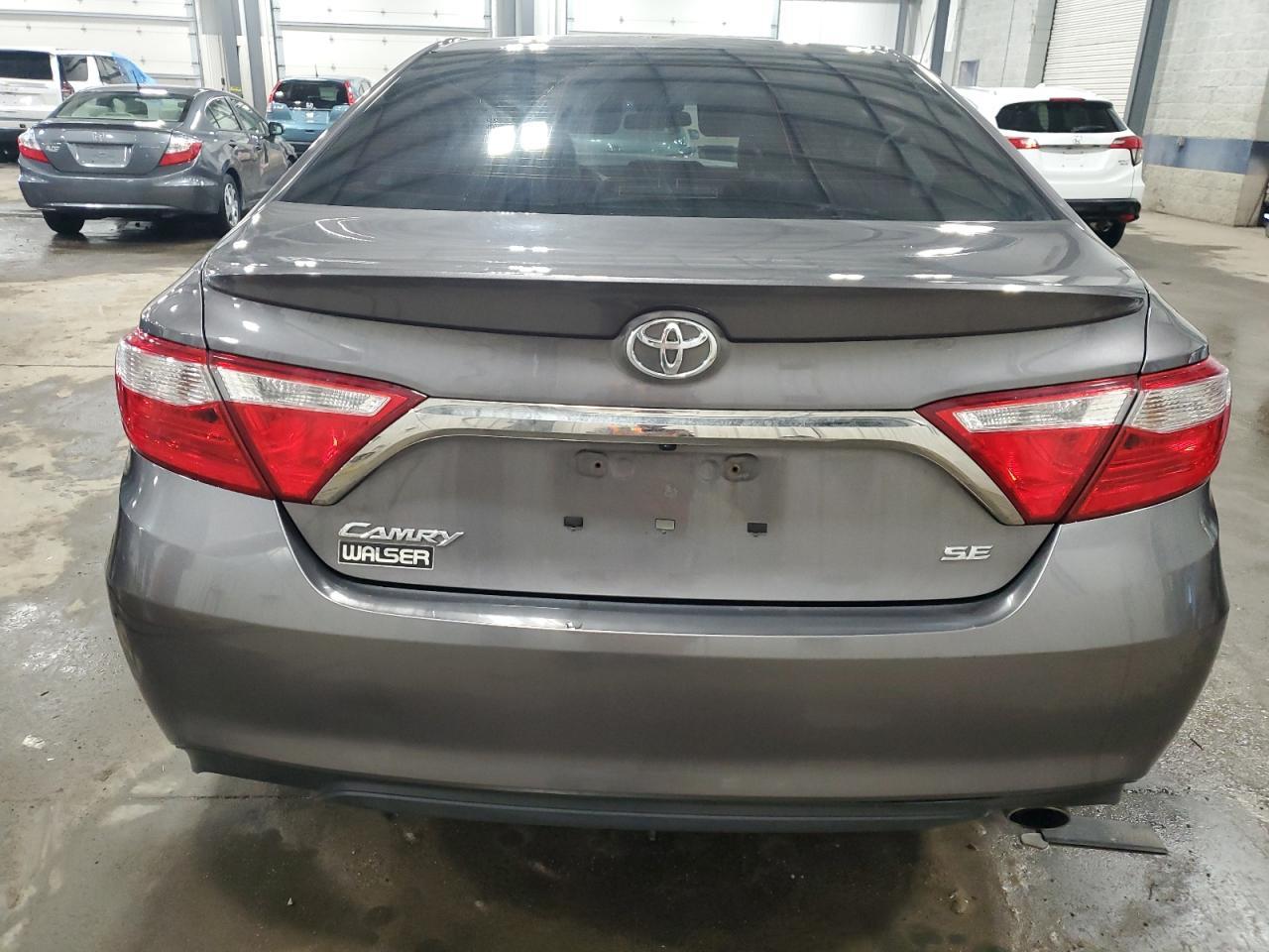 2017 TOYOTA CAMRY LE - Фото 6