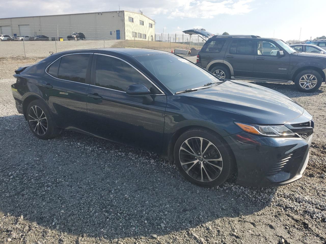 2018 TOYOTA CAMRY L - Фото 4