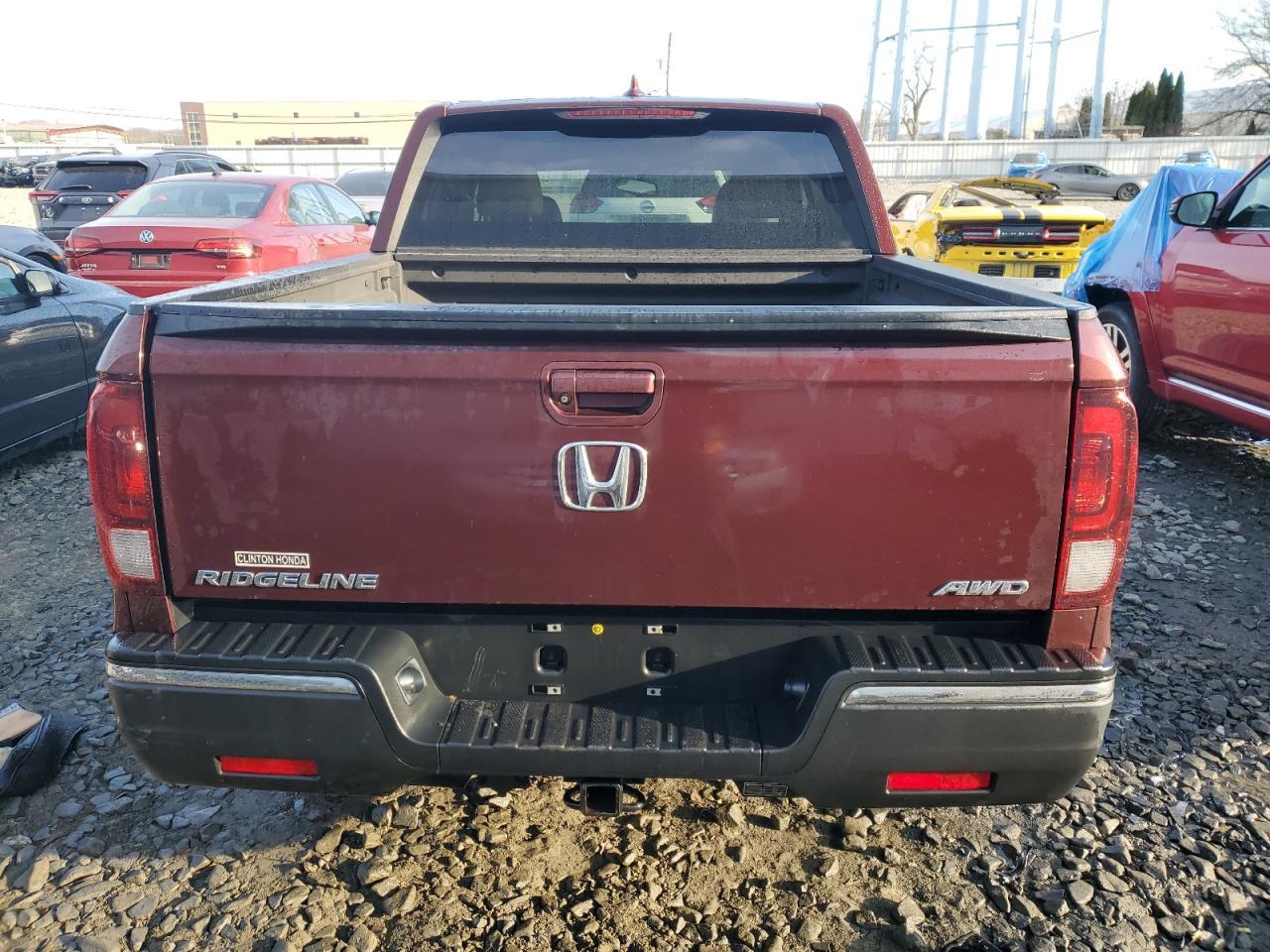 2017 HONDA RIDGELINE - Фото 6