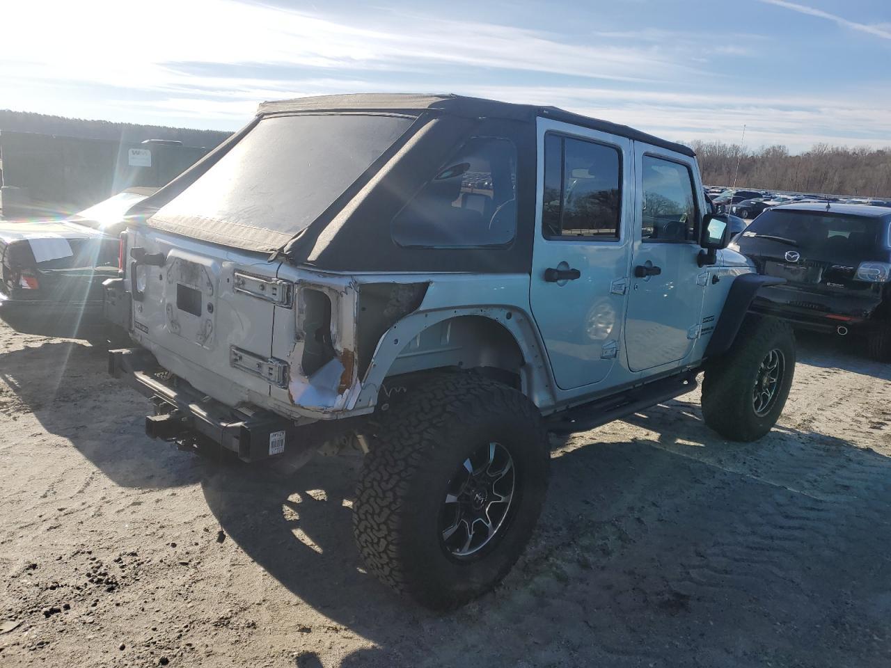 2012 JEEP WRANGLER U - Image 3