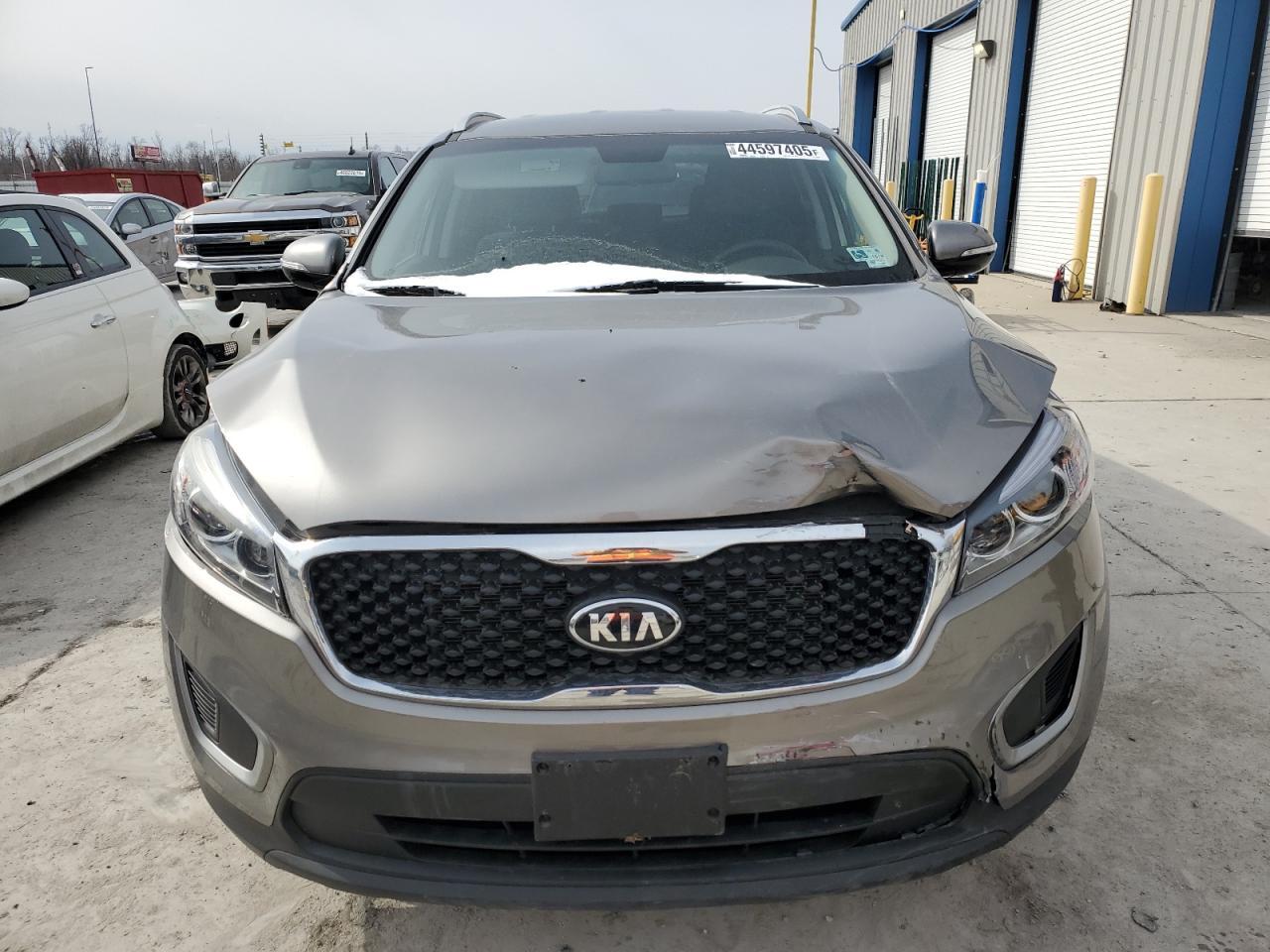 2016 KIA SORENTO LX - Image 5