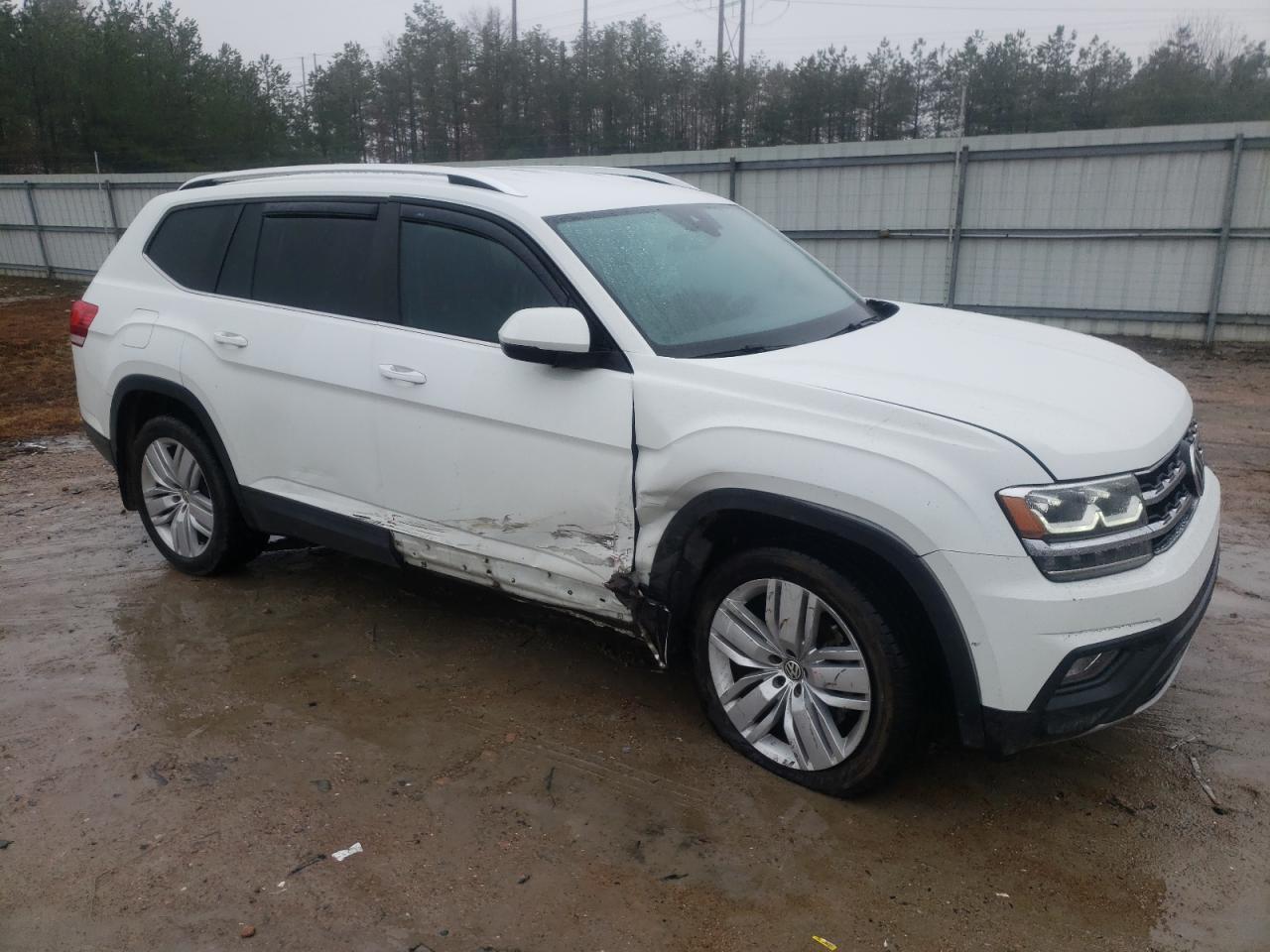 2019 VOLKSWAGEN ATLAS SE - Image 4