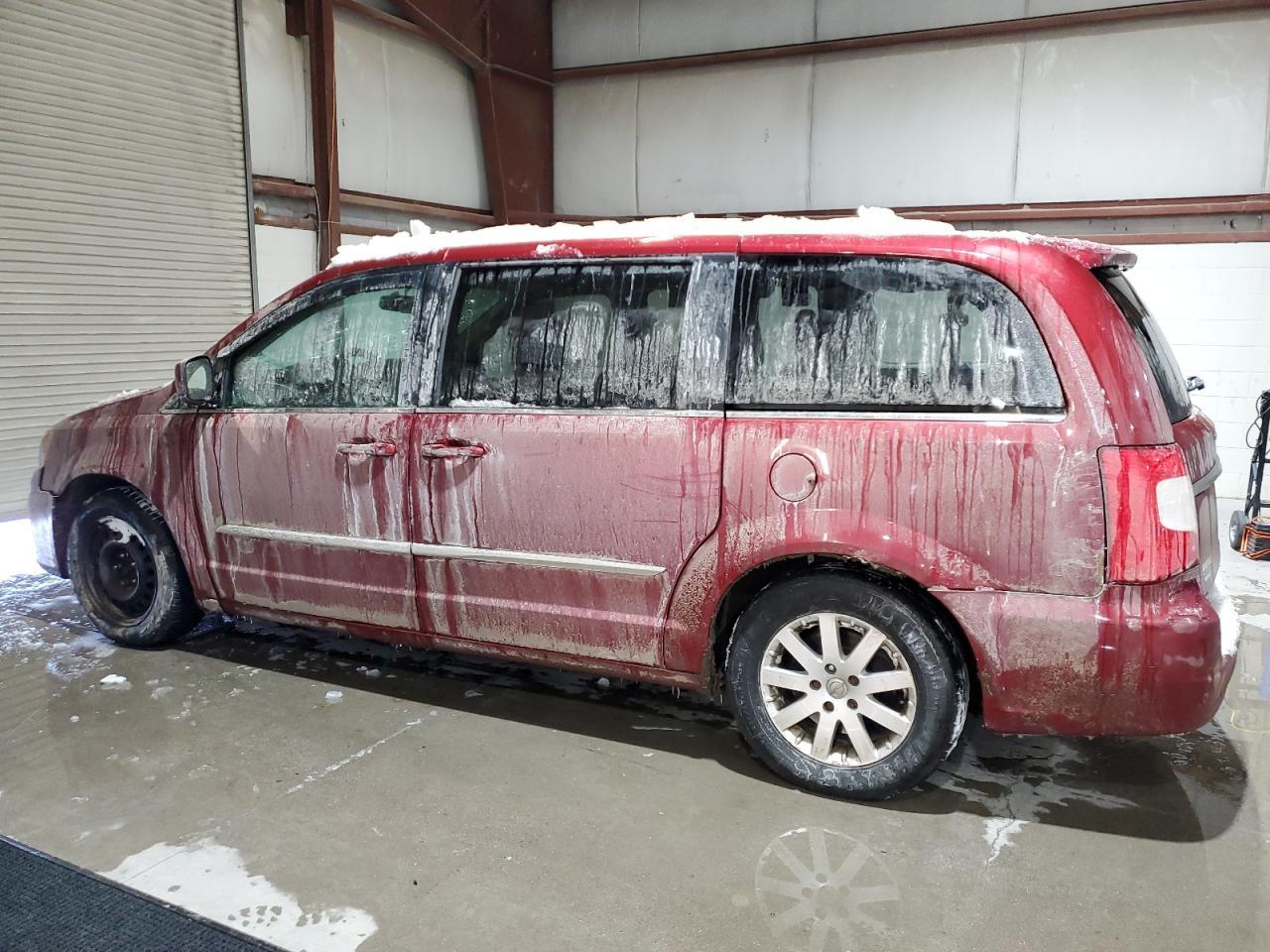 2014 CHRYSLER TOWN & COU - Фото 2