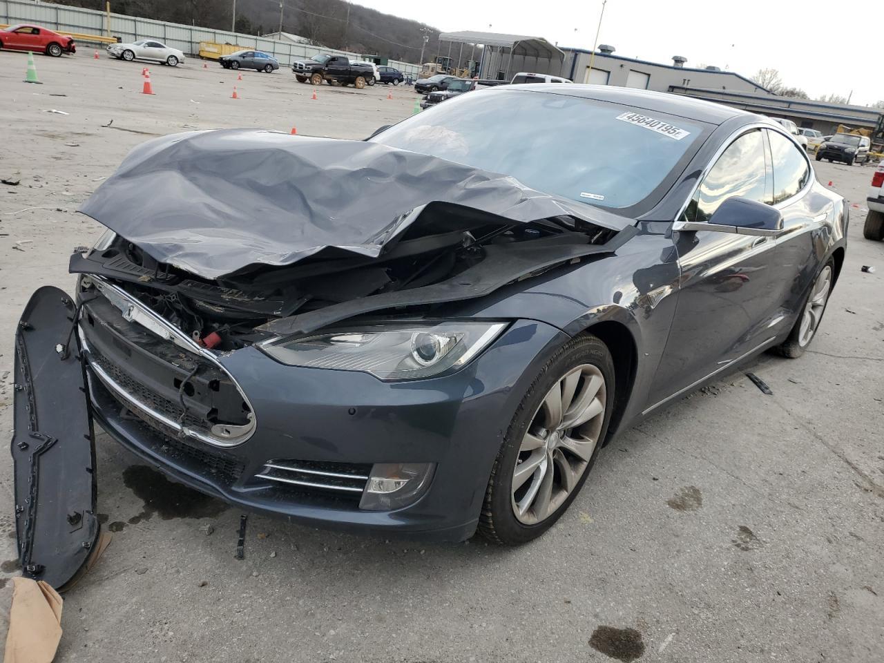 2015 TESLA MODEL S 85
