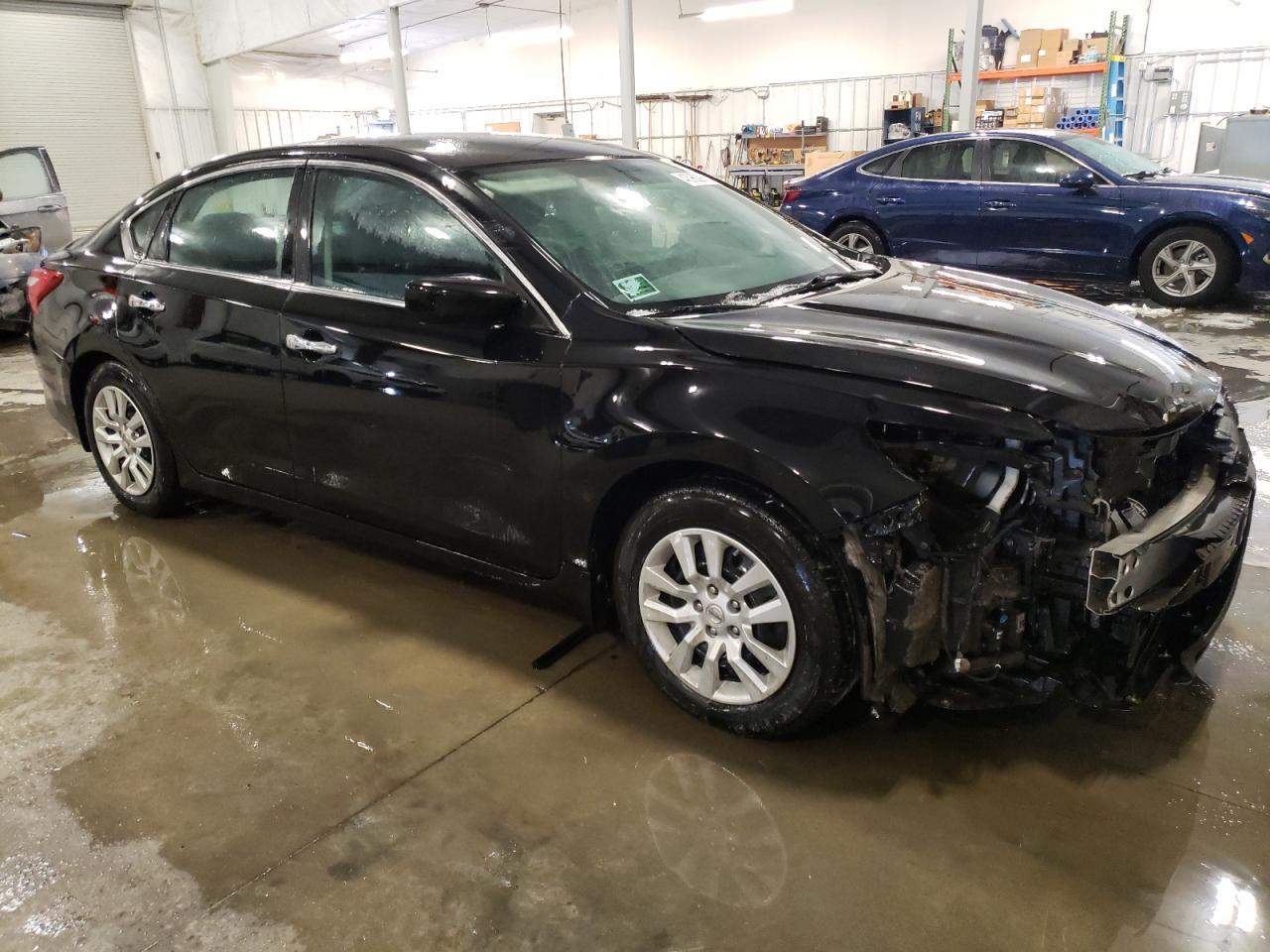 2016 NISSAN ALTIMA 2.5 - Фото 4