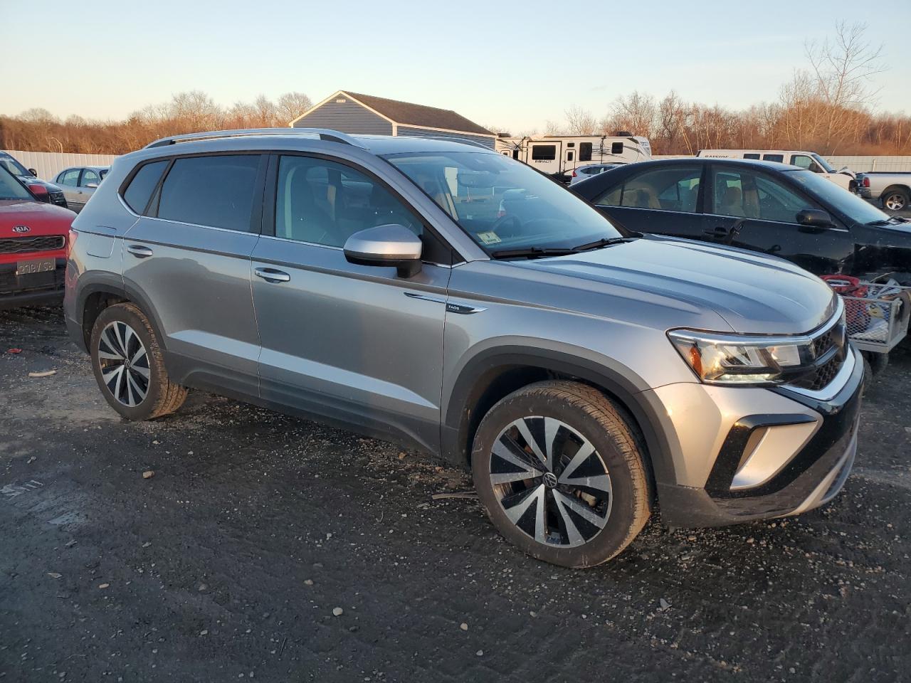 2023 VOLKSWAGEN TAOS SE - Image 4