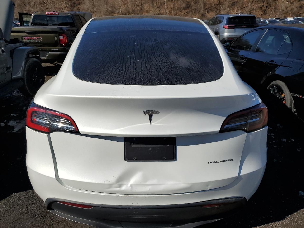 2023 TESLA MODEL Y - Фото 6