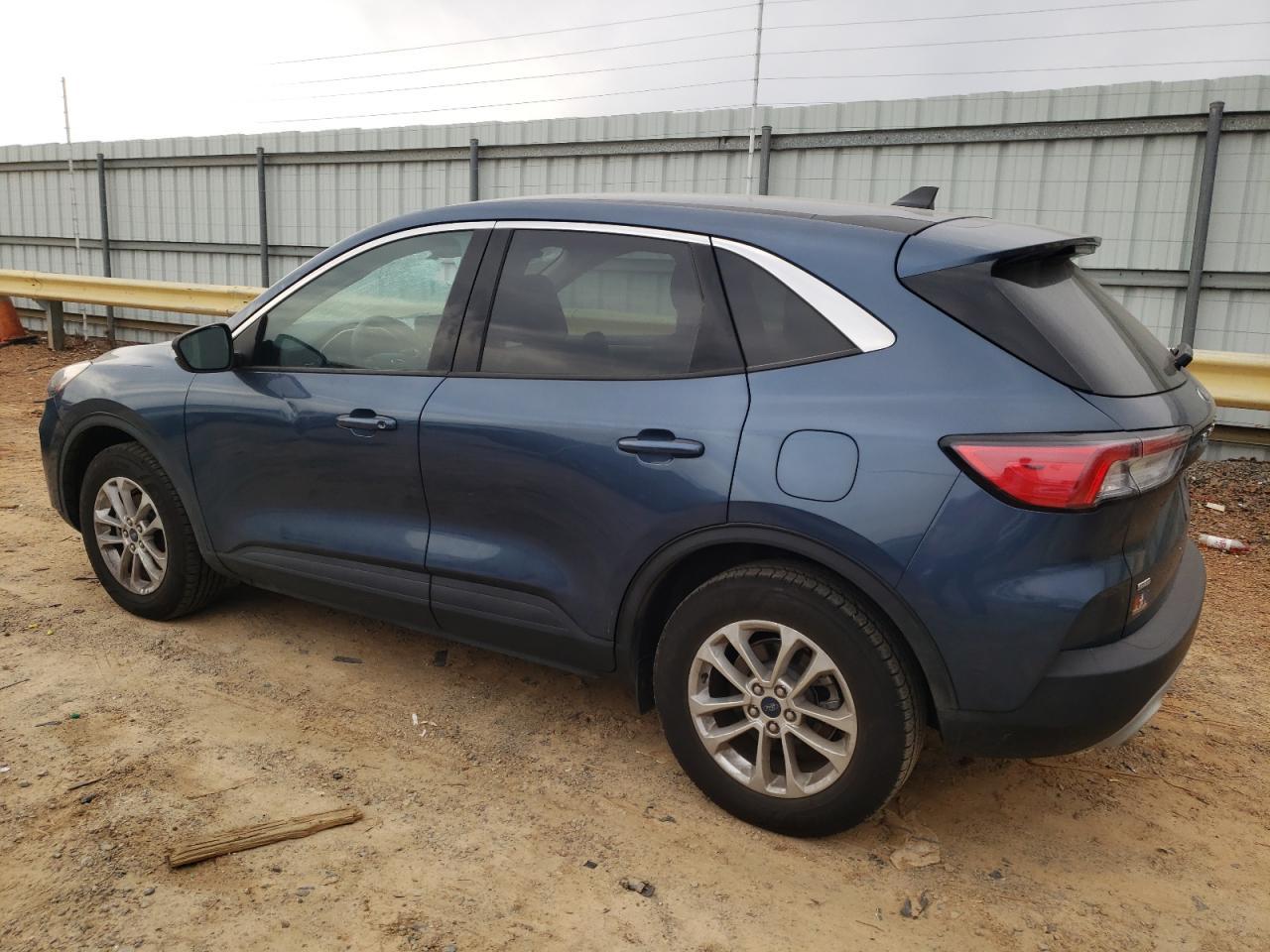 2020 FORD ESCAPE SE - Image 2