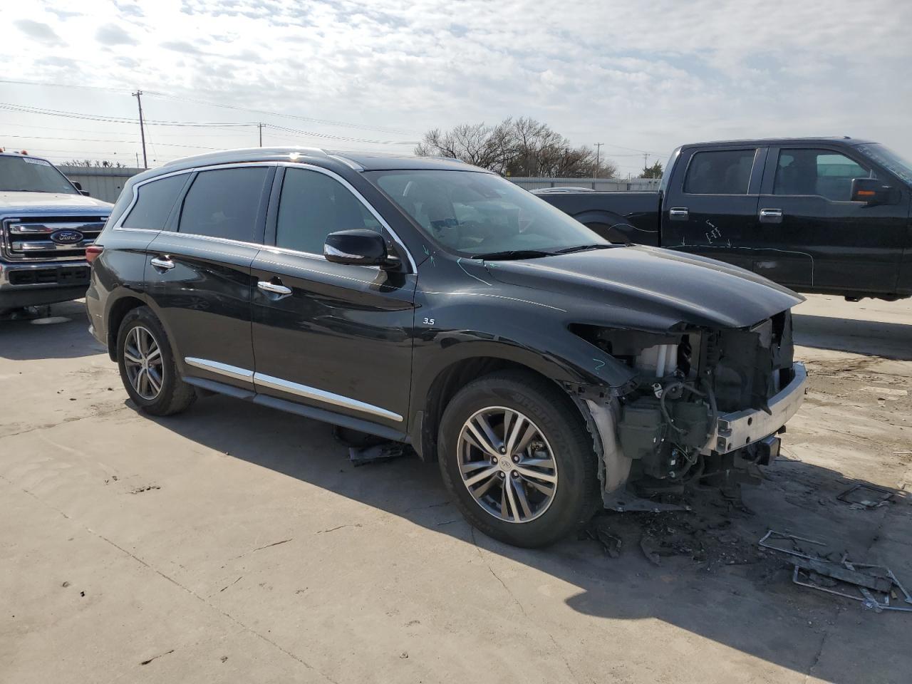 2019 INFINITI QX60 LUXE - Фото 4