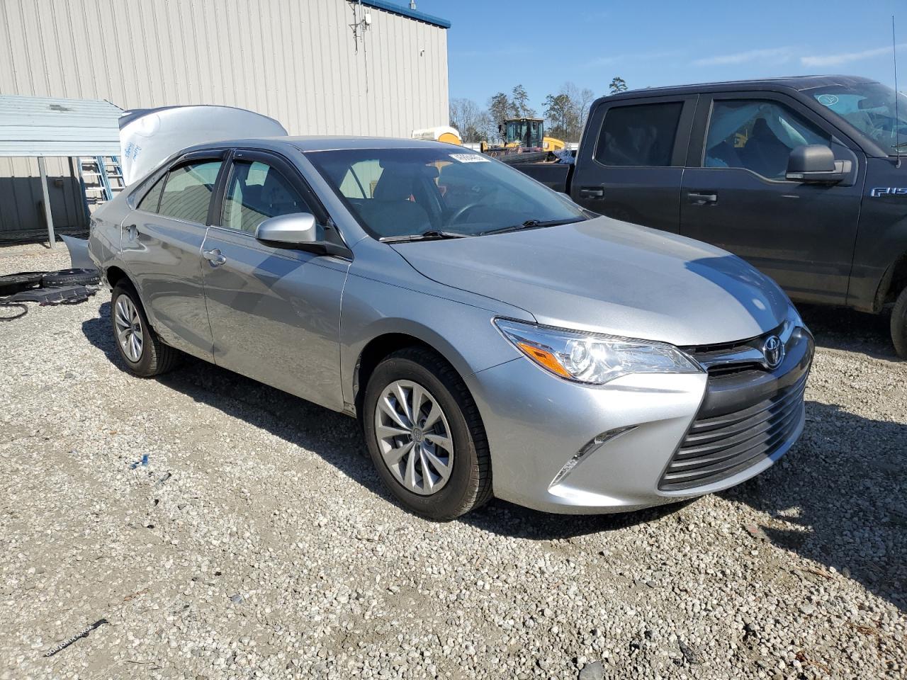 2017 TOYOTA CAMRY LE - Image 4
