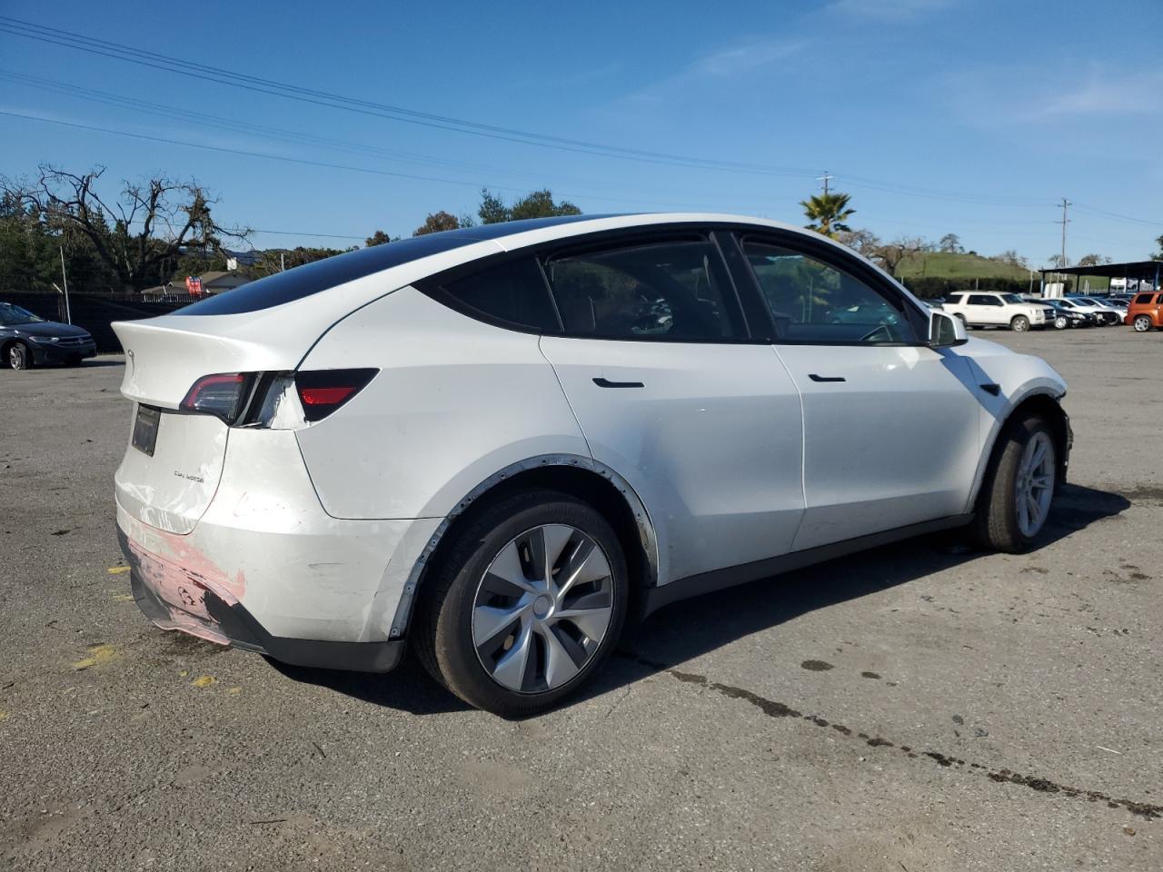 2023 TESLA MODEL Y - Фото 3