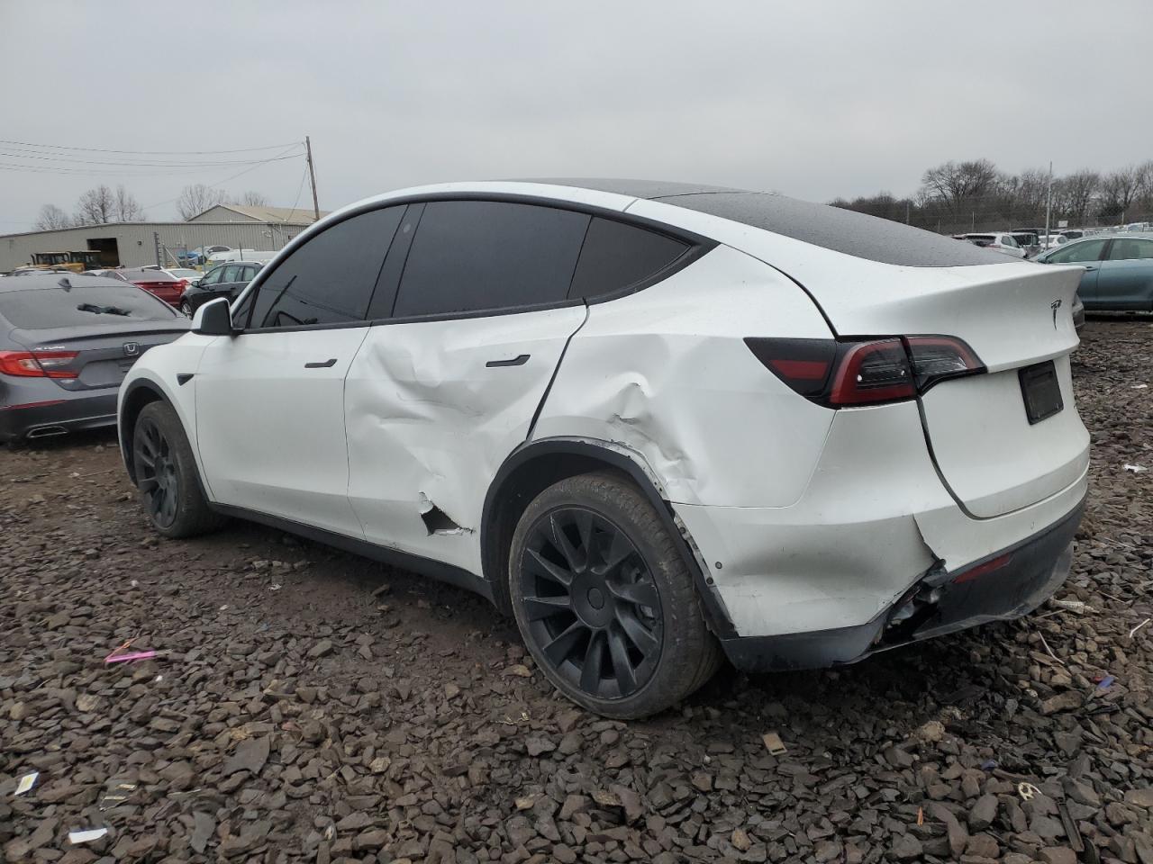 2022 TESLA MODEL Y - Image 2