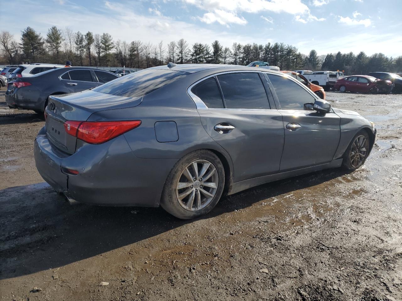 2016 INFINITI Q50 PREMIU - Фото 3