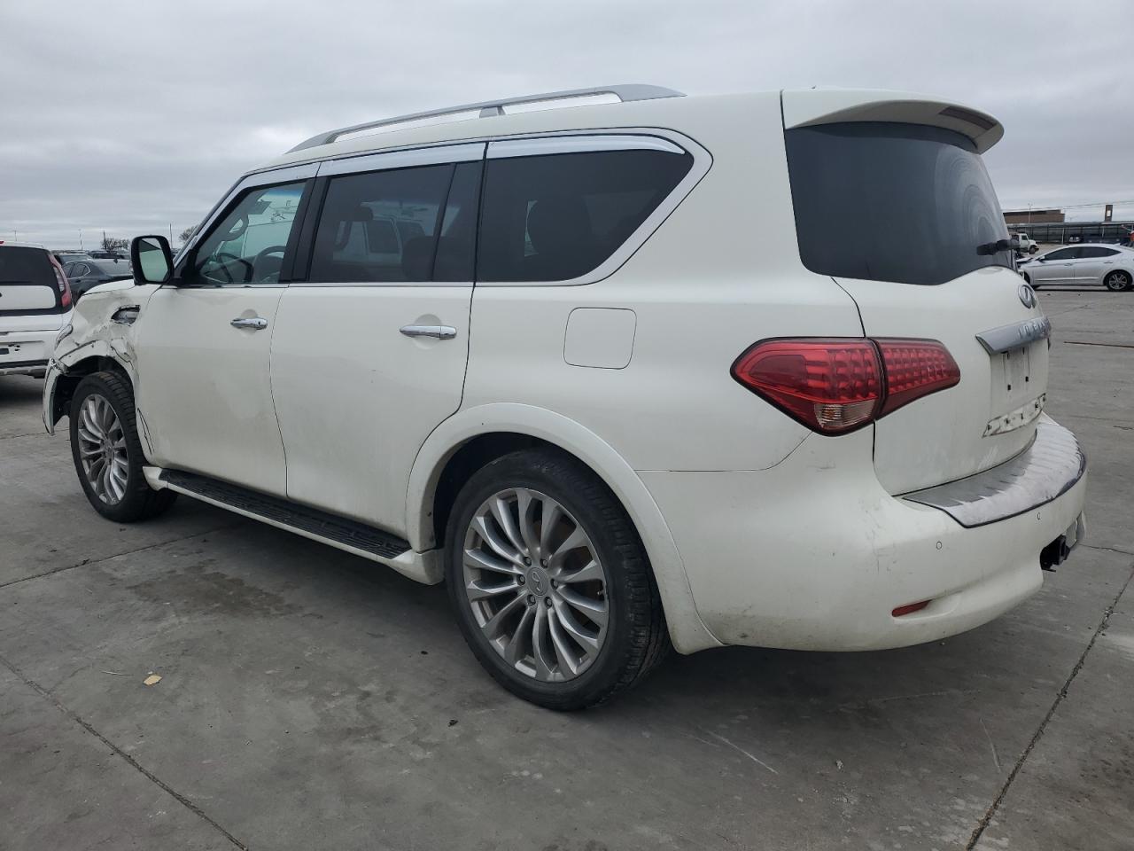 2017 INFINITI QX80 BASE - Фото 2