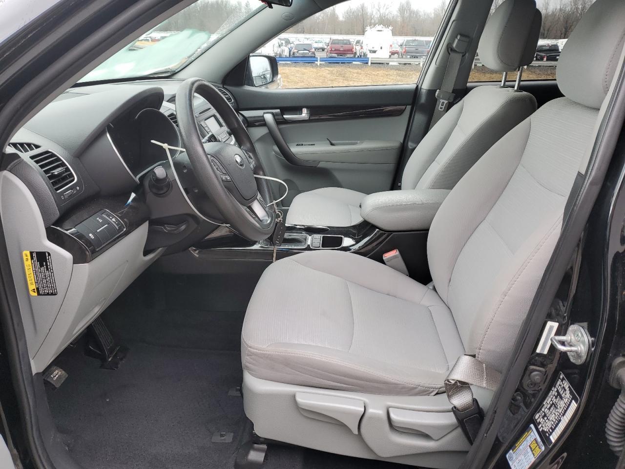 2015 KIA SORENTO LX - Фото 7