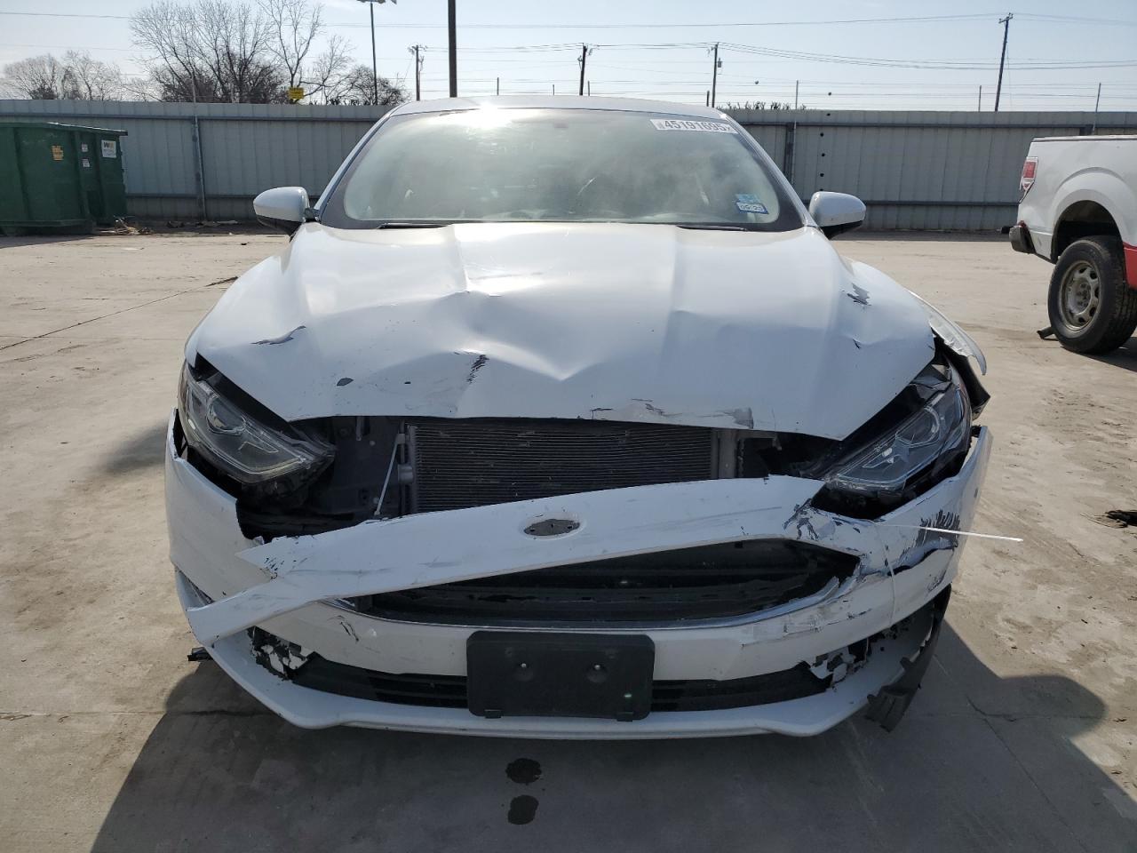 2017 FORD FUSION S - Image 5